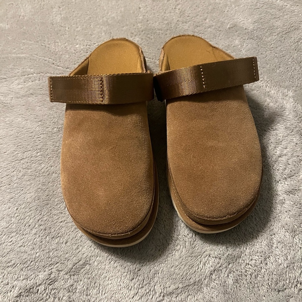 Uggs Goldenstar clog